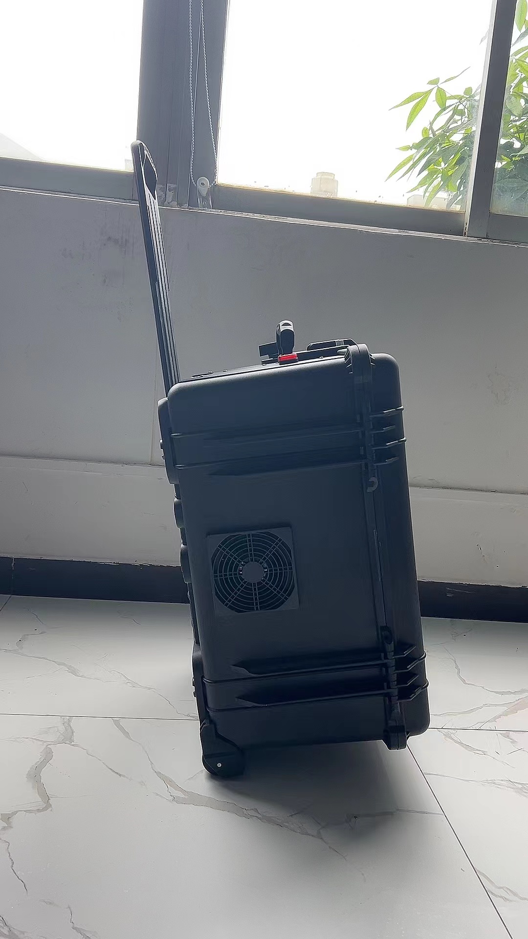 浦城手拉箱型移动通信干扰器